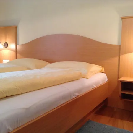 Post 3* اوبيردراوبورغ